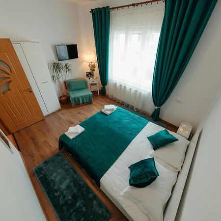 Flh - Apartament Mai Cu Aroma De Cafea Si Ceai Sibiu Esterno foto
