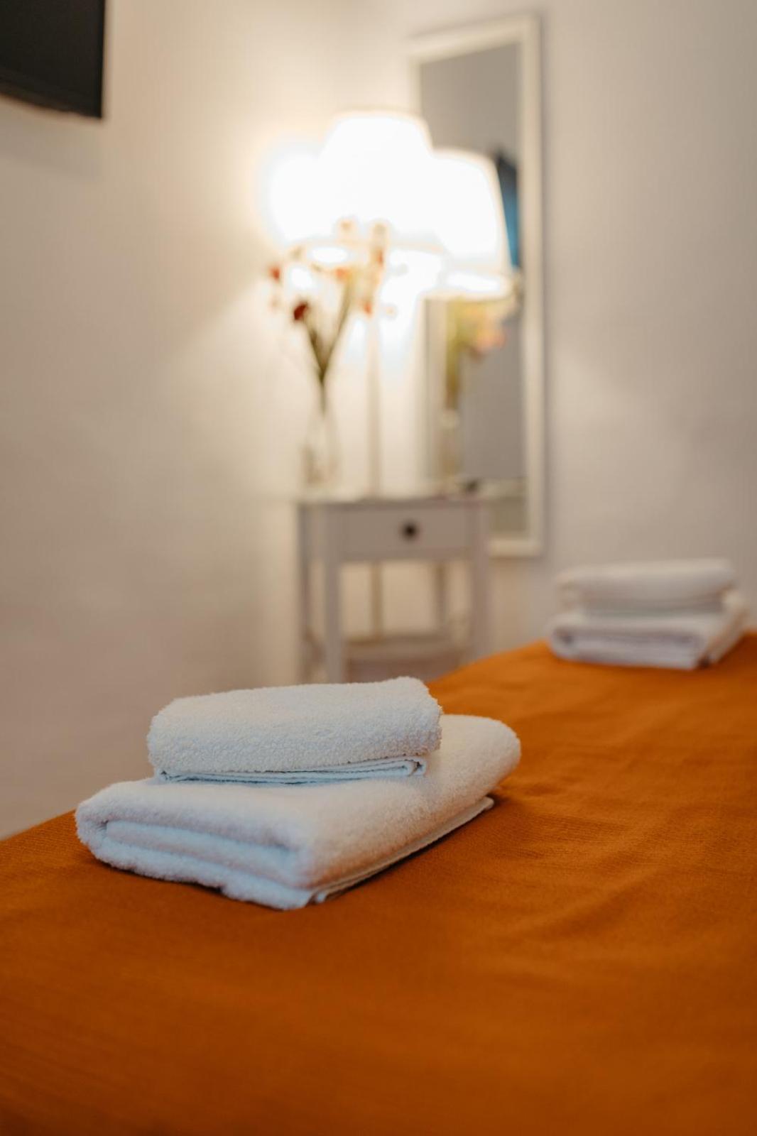Flh - Apartament Mai Cu Aroma De Cafea Si Ceai Sibiu Esterno foto